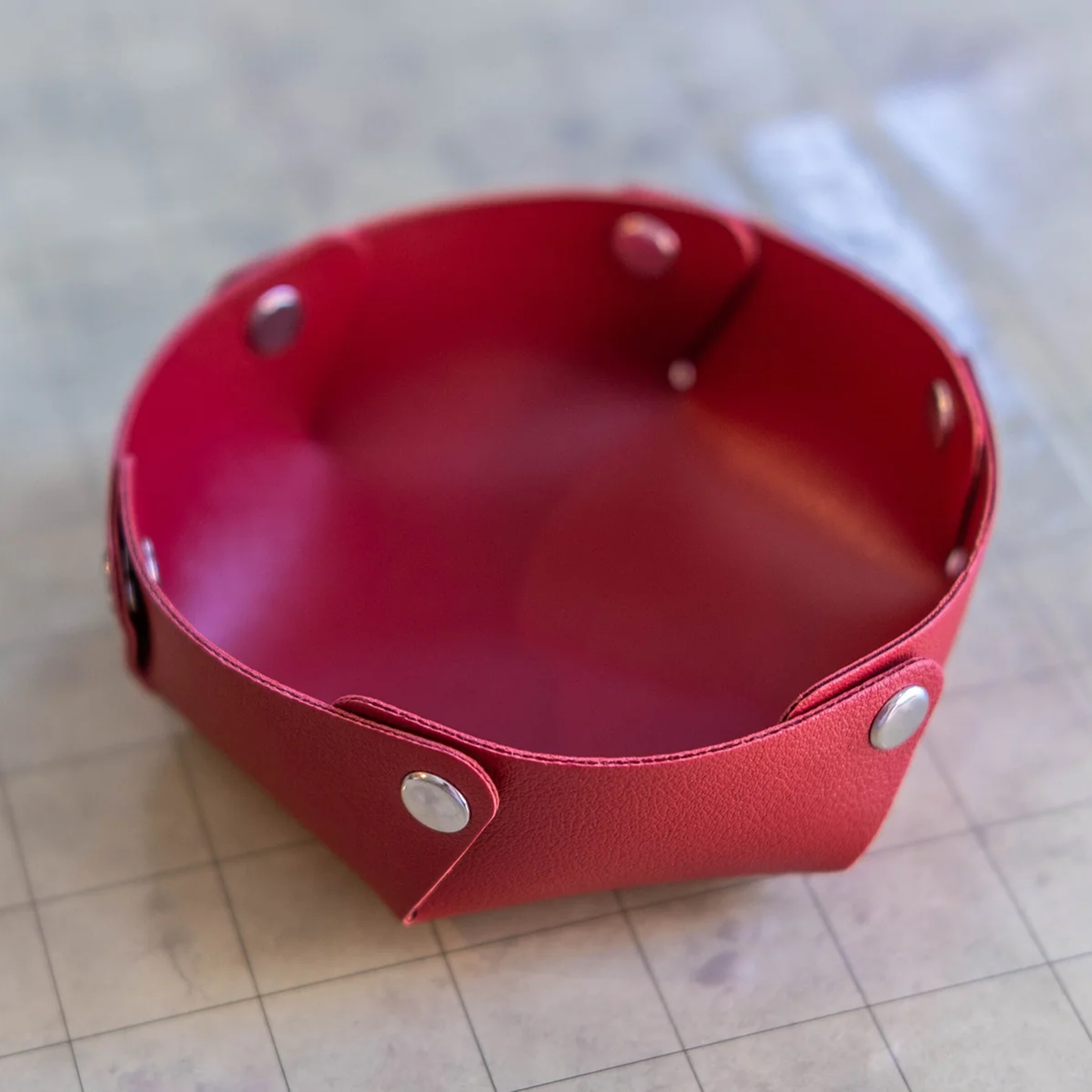 Mystery Dice Goblin: Circular Dice Tray - Red