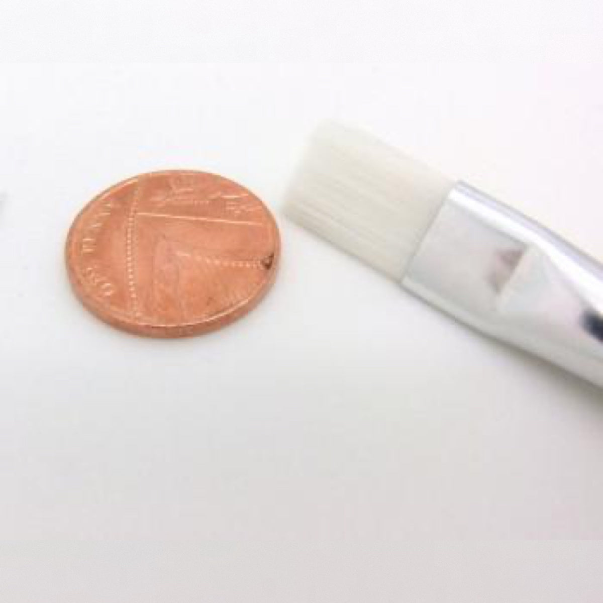 Creative Models (2094) Budget Synthetic Flat Brush No.10