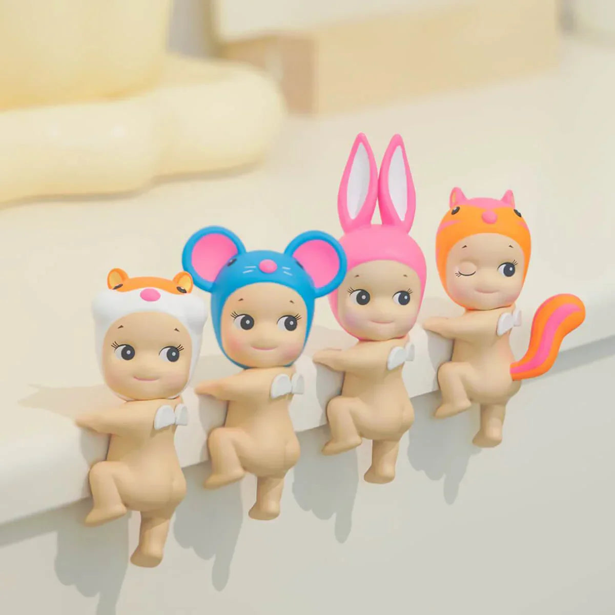 Sonny Angel Hippers Looking Back Collectible Mini Figure Blind Box