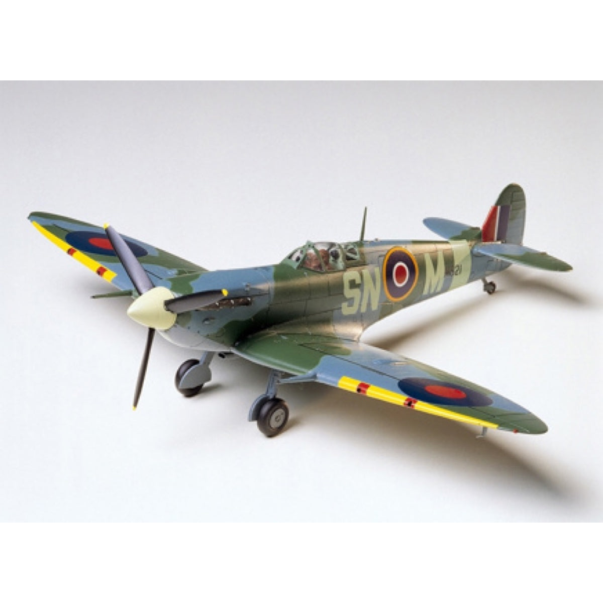 Tamiya: SUPERMARINE SPITFIRE MK.VB